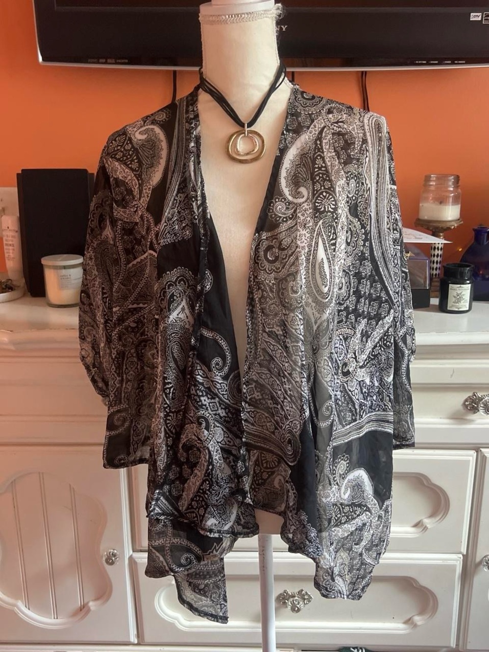 Wrapper Black & White Paisley Open-Front Draped Cardigan